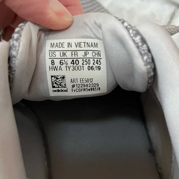 Adidas Cloudfoam QT Racer in Light Granite - Picture 12 of 13